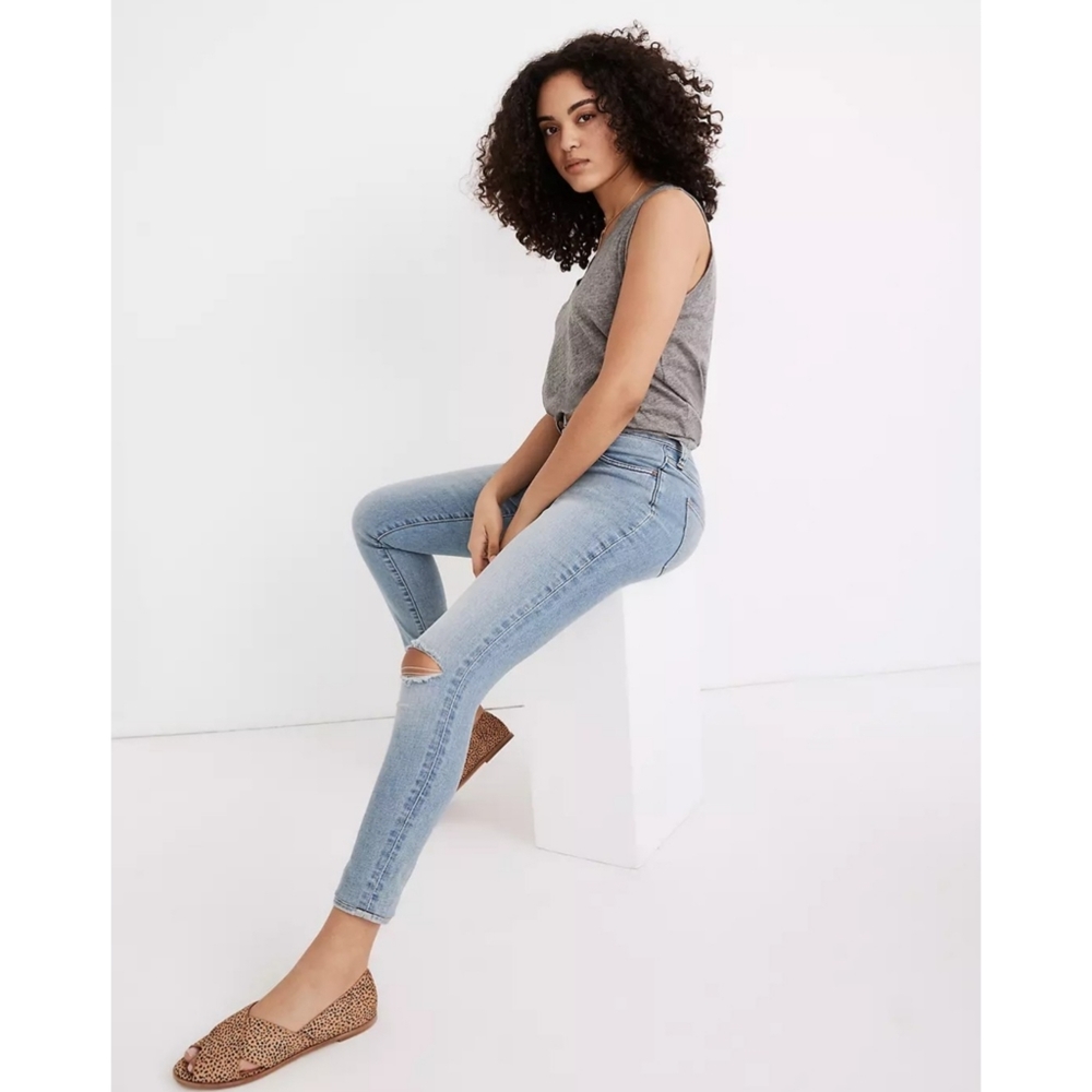 ⭐️FINAL PRICE⭐️ Madewell | Petite Curvy Roadtripper Authentic Jeans Benton Wash